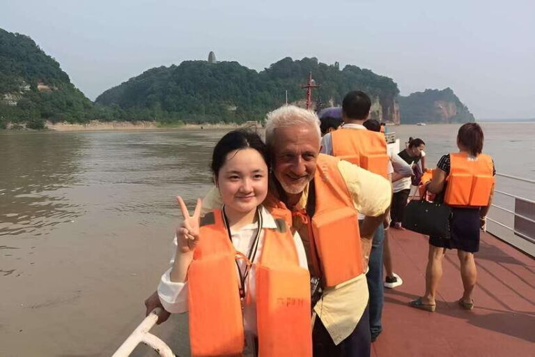 From Chengdu: Leshan Grand Buddha Private Day Tour - Deep Dive into the Tour Details