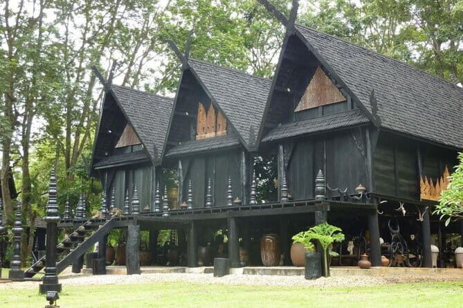 From Chiang Rai: 3 Temples, Golden Triangle Tour, Tea Plantation - Overall Value and Suitability