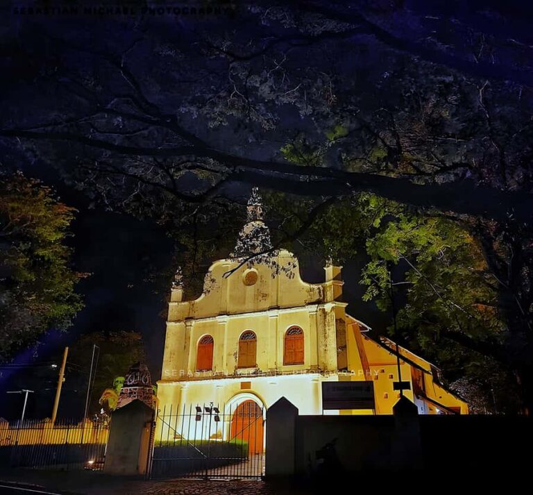 From Cochin Guided Tour of Fort Kochi with Drop at Kumarakom - Transportation, Timing & Group Size