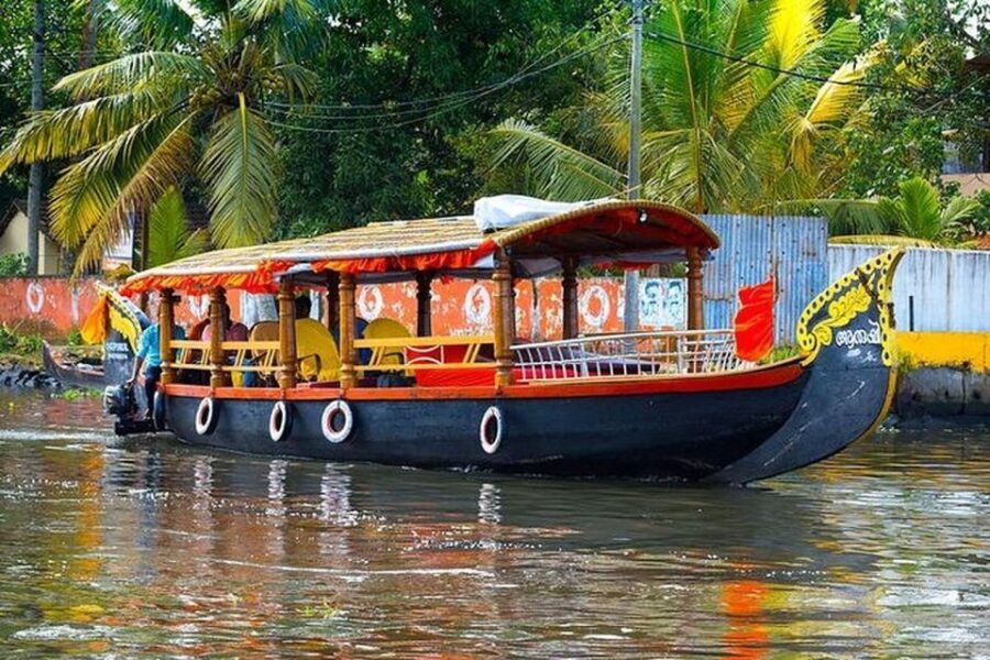 From Cochin Port: Backwater Cruise and Chinese Nets - An In-Depth Look at the Kerala Backwater Tour