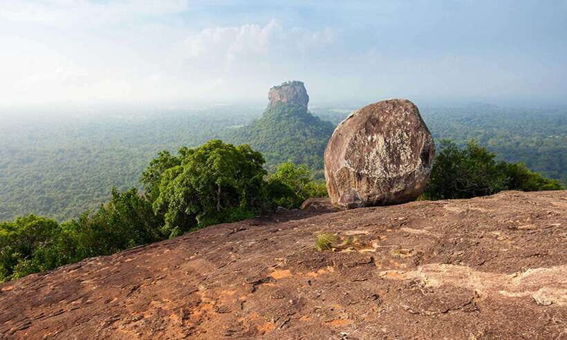 From Colombo: Dambulla and Pidurangala Rock climb Day Trip - Dambulla Cave Temple: A Glimpse into Ancient Sri Lanka