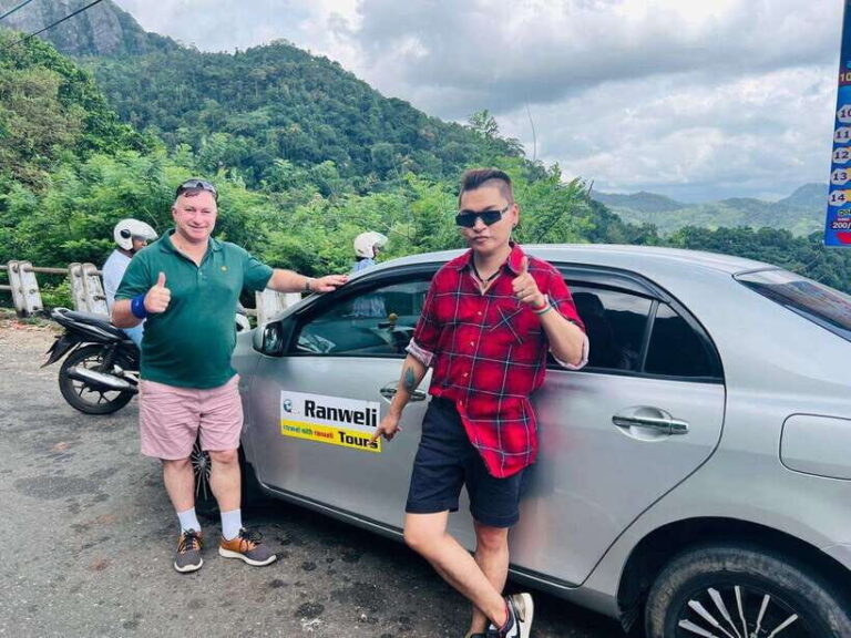 From Colombo/Negombo: Kitulgala Rafting, Ambuluwawa, Kandy - Kitulgala & White-Water Rafting