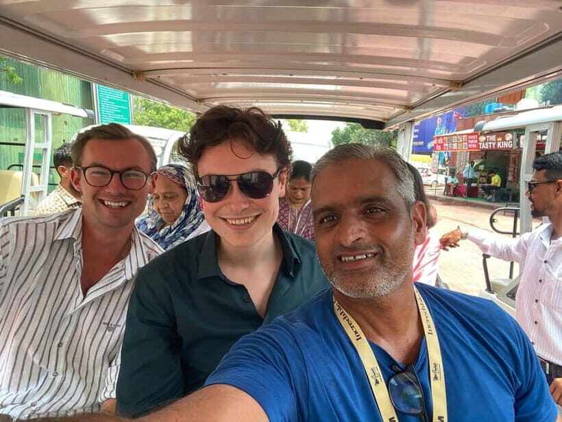 From Delhi or Agra: Taj Mahal and Fatehpur Sikri Guided Tour - What to Expect from Your Tour