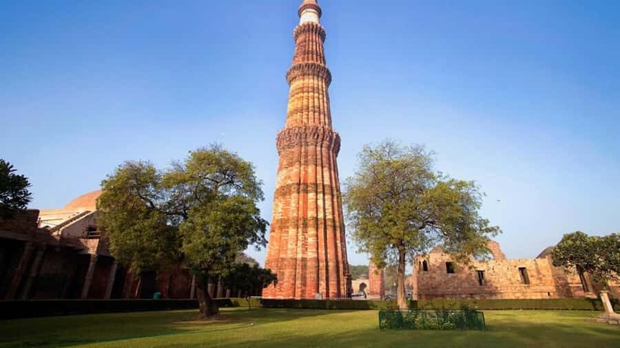 From Delhi: Private Full-Day City Tour of Old & New Delhi - The Itinerary Breakdown