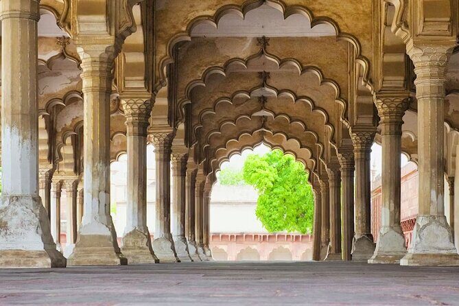 From Delhi: Private Taj Mahal & Agra Tour By SuperFast Train - Detailed Breakdown of the Itinerary