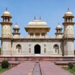From Delhi: Private Taj Mahal Sunrise Tour with Breakfast - An In-Depth Look at the Tour Experience