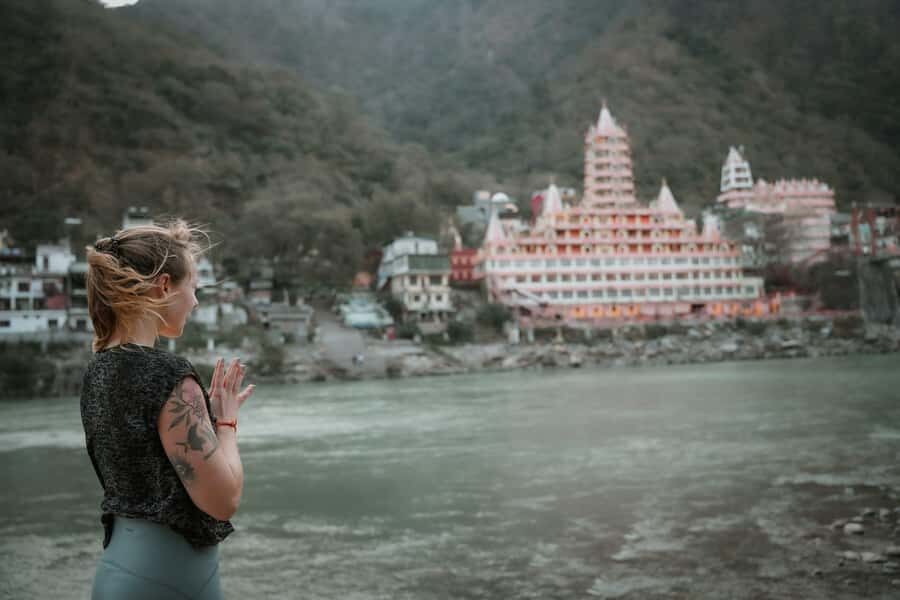 From Delhi: Same Day Haridwar and Rishikesh Tour By Car - What Does This Tour Offer to the Traveler?