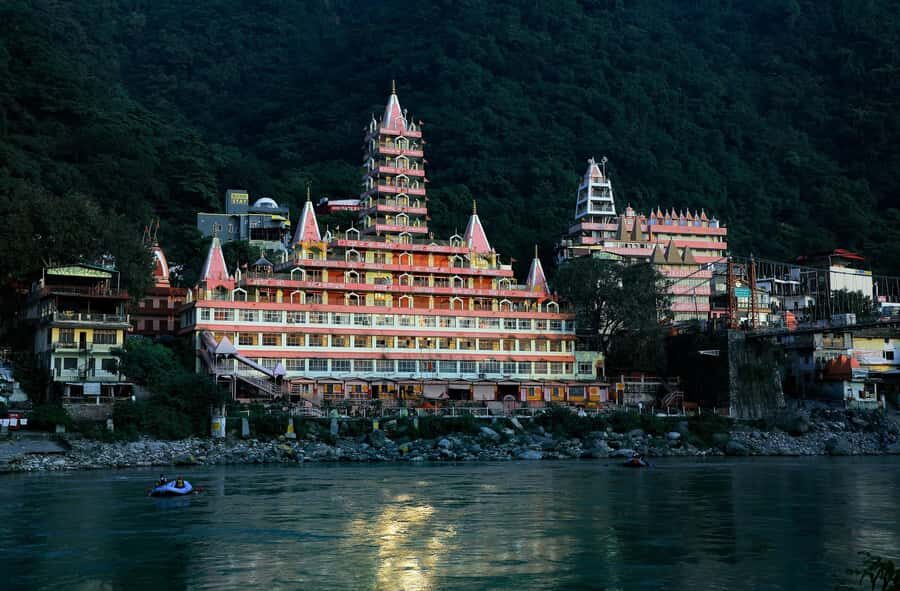 From Delhi: Same-Day Trip to Haridwar & Rishikesh - Exploring Haridwar: Gateway to the Divine