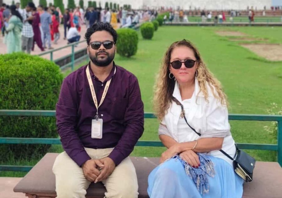 From Delhi Taj Mahal & Agra Full Day Round Trip - Practicalities and Experience Quality