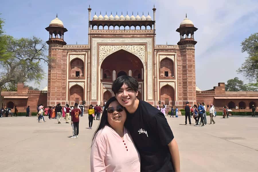 From Delhi: Taj Mahal & Agra Private Day Tour with 5* Lunch - A Closer Look at the Itinerary