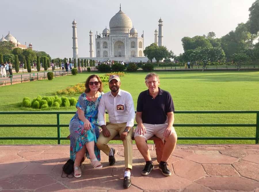 From Delhi: Taj Mahal & Agra Private Day Tour with 5* Meal - How the Tour Elevates the Experience