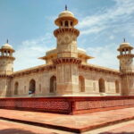 From Delhi: Taj Mahal & Agra Private Day Trip with Transfers - Why This Tour Stands Out