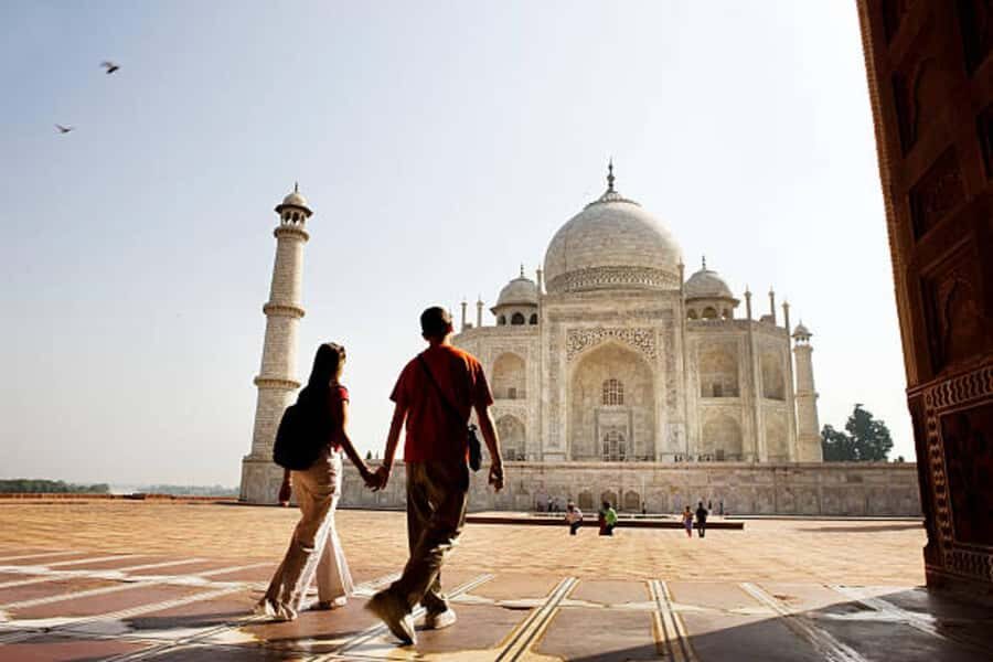 From Delhi: Taj Mahal Day Trip by Private Car with Guide - In-Depth Itinerary Breakdown