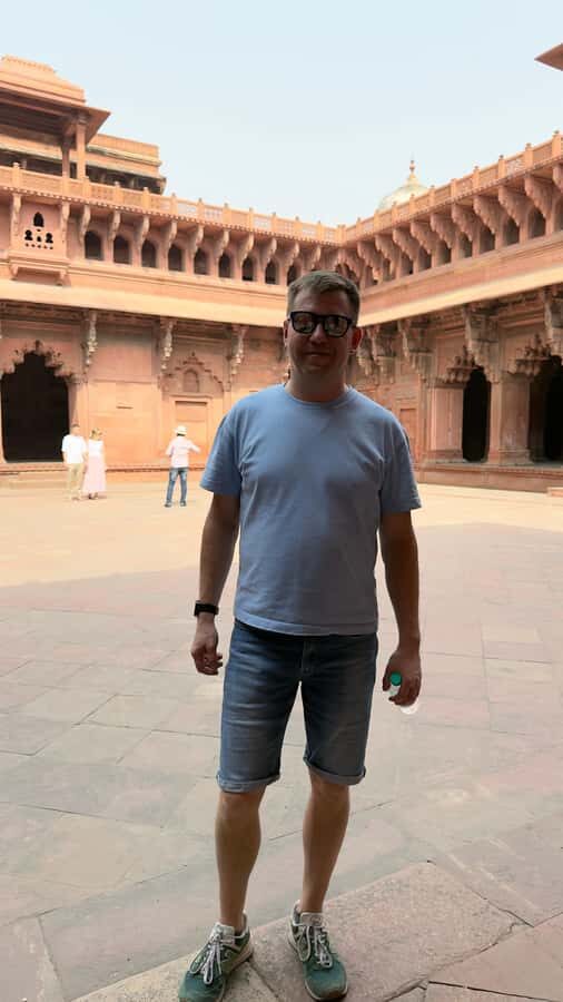 From Delhi: Taj Mahal Signature Day Tour by Private Car - The Experience in Detail