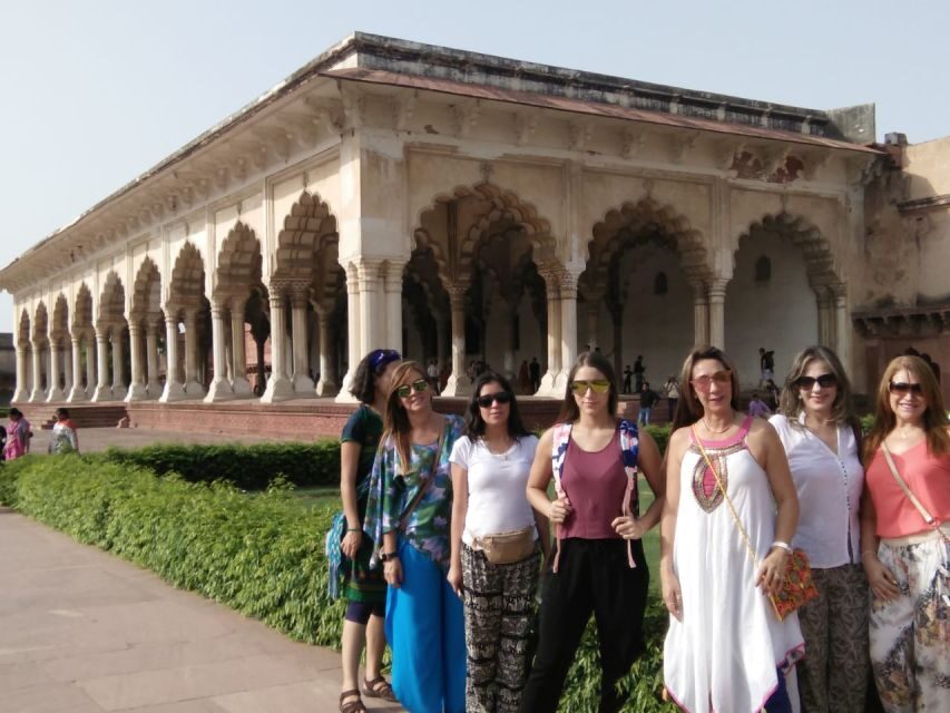 From Delhi: Taj Mahal Sunrise, Agra Fort, Baby Taj and Lunch - Breakfast Break: A Well-Deserved Pause