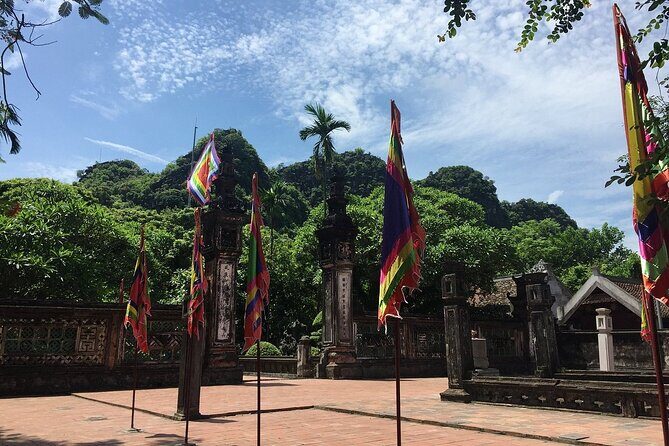 From Hanoi: Deluxe Day Trip to Hoa Lu Ancient Capital, Tam Coc - Transportation and Group Size