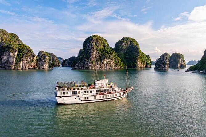 From Hanoi to Ninh Binh and Bai Tu Long Cruise 4 days 3 nights - Day 2: Transition to Bai Tu Long Bay
