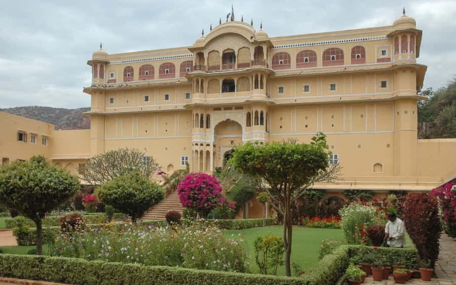 From Jaipur: Same Day Samode Village & Palace Tour - Who Should Consider This Tour?