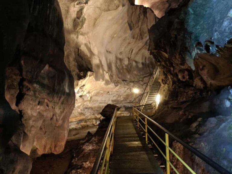 From Kuala Lumpur: Ultimate Perak Nature Expedition - Limestone Cave Adventure: Gua Tempurung’s Majestic Formations  