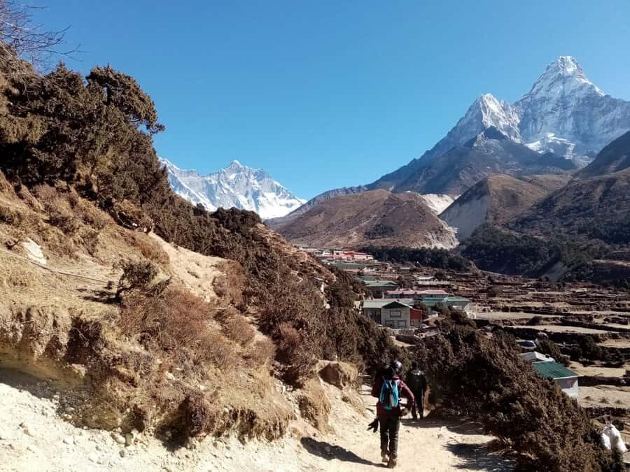 From Lukla: 11 Day Private Everest Base Camp Trek - From Phakding to Namche Bazaar: The First Big Step