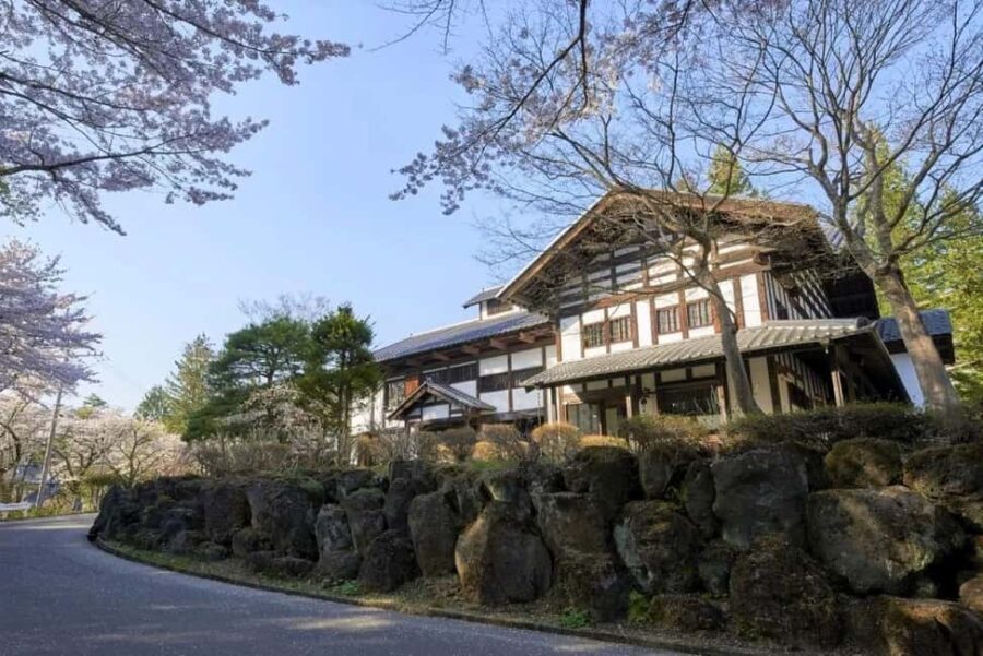 From Myoko Kogen: Snow Monkey Park and Zenkoji Temple Tour - Who Will Love This Tour?