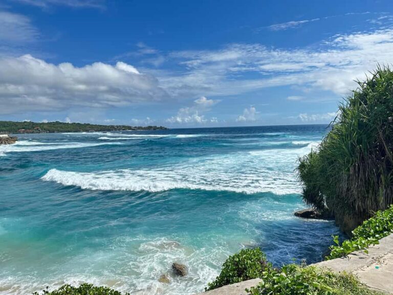 From Penida: Lembongan Tour with Kayaking & Buffet Lunch - An In-depth Look at the Tour Experience