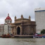 From Pune: Mumbai Same Day City Tour By Car with Guide - Transportation and Group Size