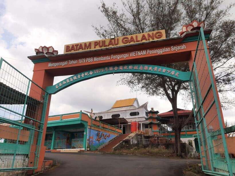 From Singapore, Batam Heritage Day Tour with Lunch & Massage - Considerations and Practical Tips