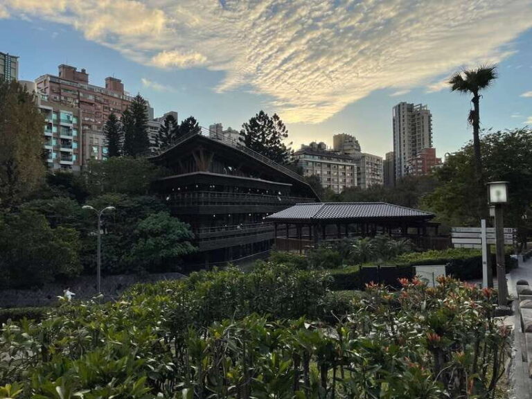 From Taipei: Beitou and Yangmingshan National Park Day Tour - Who Would Love This Tour?