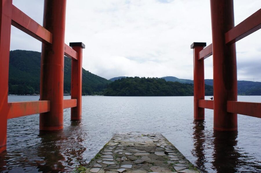 From Tokyo: Hakone Day Trip with Lake Ashinoko Boat Cruise - What Makes This Tour Stand Out?