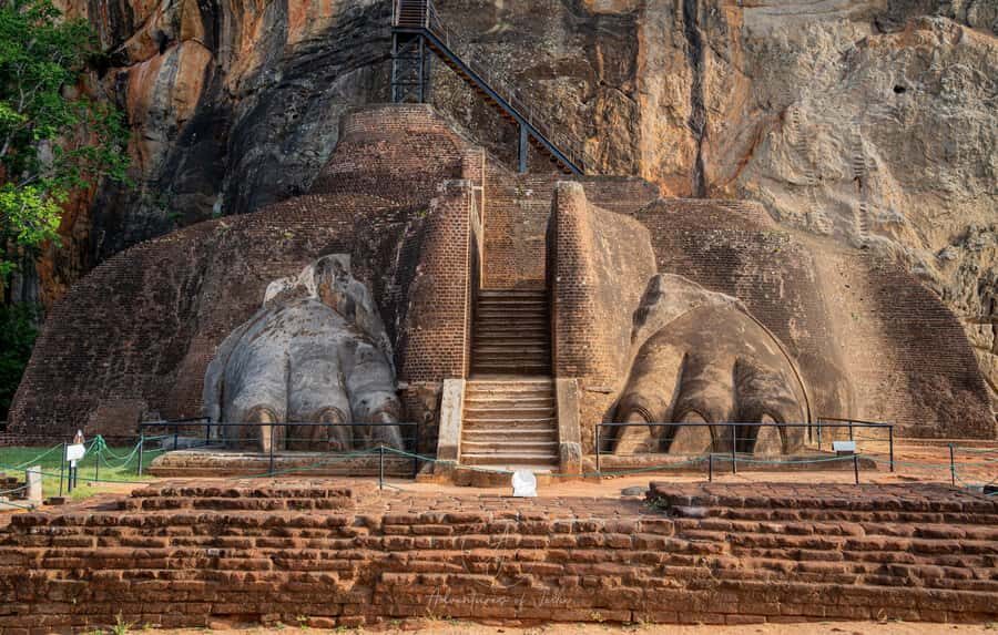 From Trincomalee: Sigiriya Rock & Dambulla Temple Day Trip - Authentic Experiences and Hidden Gems