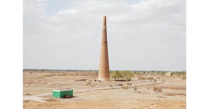 From Uzbekistan: Darwaza Crater & Kunya Urgench 2-Day Trip - Transportation & Group Dynamics