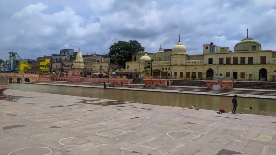 From Varanasi: Ayodhya 2-Day Tour with Hotel & Meals - Detailed Review of the Ayodhya 2-Day Tour