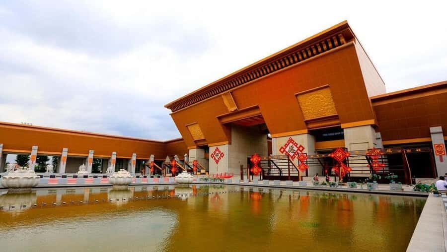 From Xi'an: Full-Day Famen Temple & Qianling Mausoleum - Transportation and Logistics