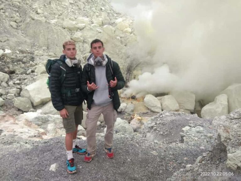 From Yogyakarta: Bromo, ijen, Bali 3days Tour all inclusive - The Practicalities: Transport, Guides, and Group size