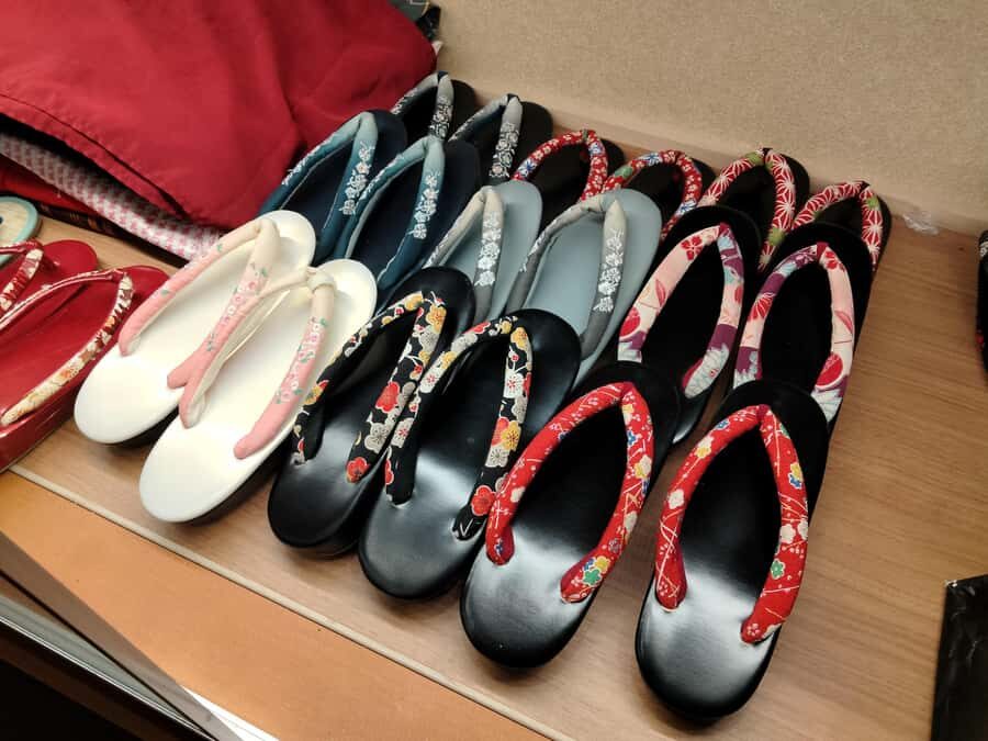 Fujiyoshida: Kimono Rental with Dressing Service - A Deep Dive into the Kimono Experience