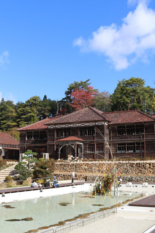 Fukiya: Bicchu Fukiya Virtual Tour with XR Glasses - Exploring the Town’s Iconic Red Buildings  