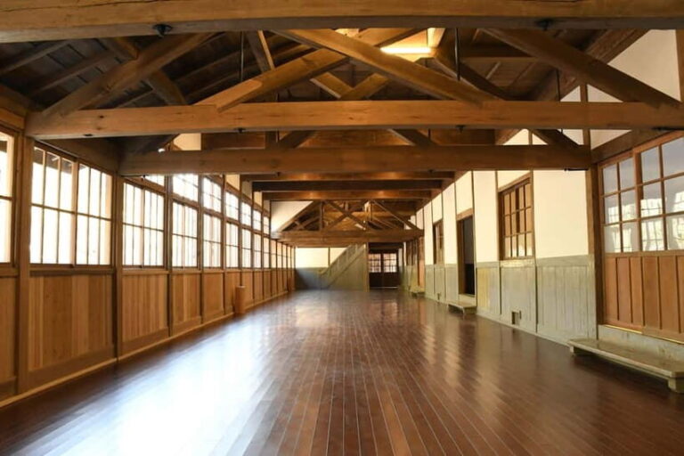 Fukiya: Bicchu Fukiya Virtual Tour with XR Glasses - What youll see and do