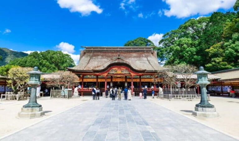 Fukuoka: Dazaifu Tenmangu 2-hour Guided Tour - Strolling Dazaifu Omotesando: The Historic Approach