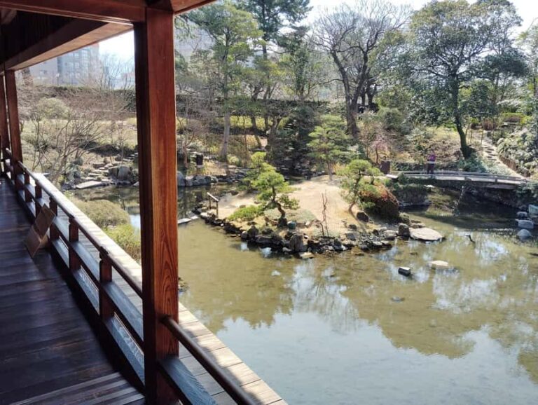Fukuoka: Kokura Castle and Garden Guided Tour - Kitakyushu - Practical Details and What to Expect
