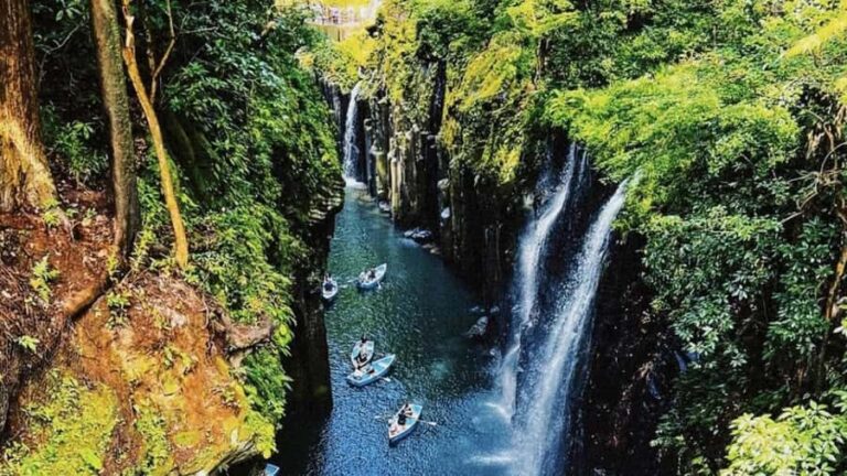 Fukuoka: Takachiho Gorge and Kumanoimasu Shrine Day Trip - An In-Depth Look at the Tour Experience