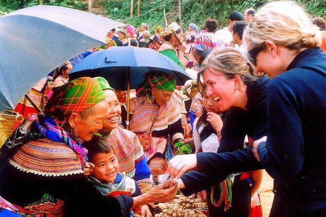 Full-day Bac Ha Sunday Market Private Tour from Sapa - What Travelers Say