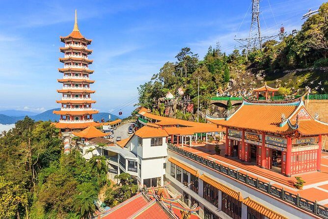 Full-Day Genting Highland Tour Enroute Batu Caves - The Scenic Ride on Genting Skyway