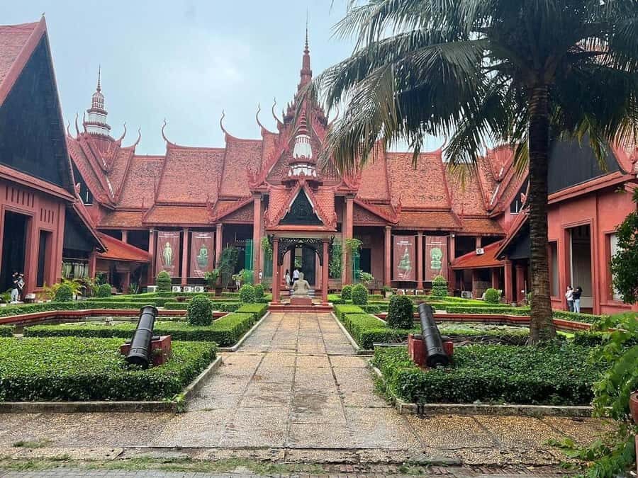 Full Day Phnom Penh City Exploration Private Tour - Transportation and Comfort