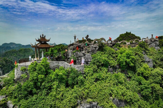 Full-Day Tour to explore Hoa Lu, Tam Coc & Mua Caves from Hanoi - Things to Consider