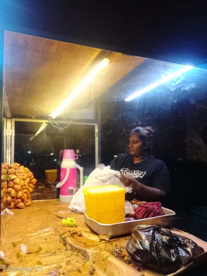 Galle: Fort Nightlife Tour with Arrack Tasting & Snacks - Exploring the Itinerary in Detail