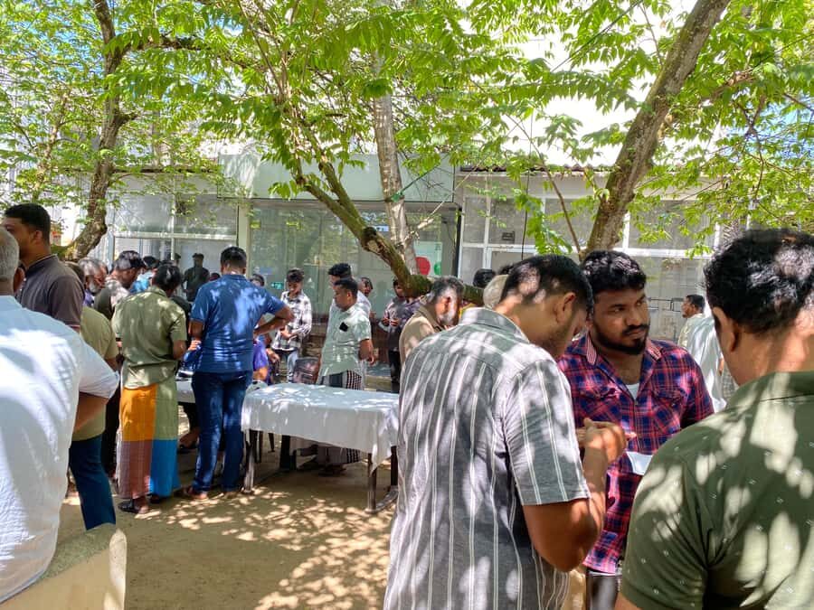 Galle: Traditional Open-Air Gem Market Guided Tour - Practicalities and Tips for Visiting