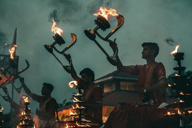 Ganges Ceremony and Boat ride at Dusk - FAQ