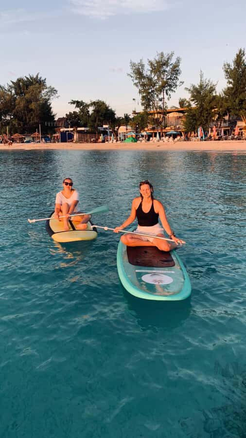 Gili Trawangan: Sunset sup or Kayak Tour to Gili Meno - Detailed Breakdown of the Experience