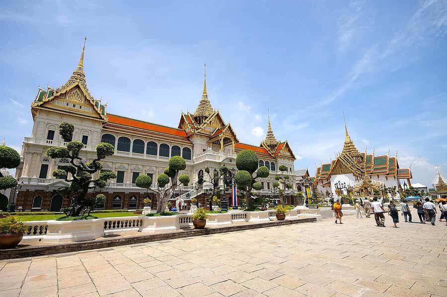 Grand Palace & Wat Pho Tour for Bangkok Airport Transit - Practical Details and Considerations